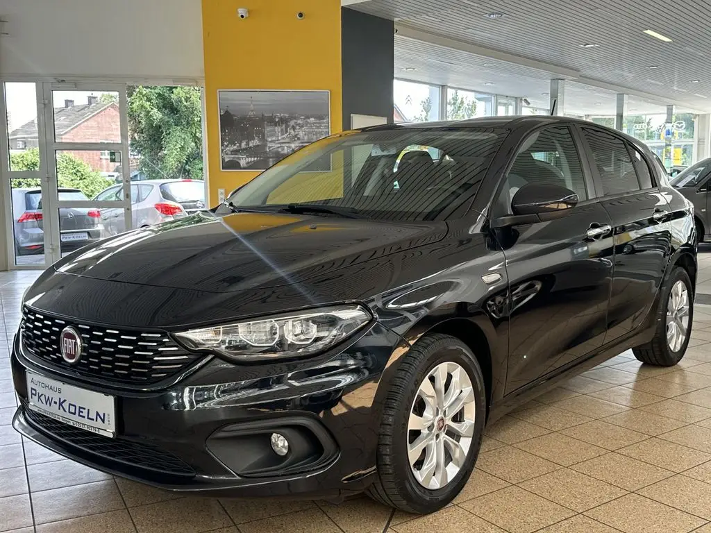 Photo 1 : Fiat Tipo 2017 Essence