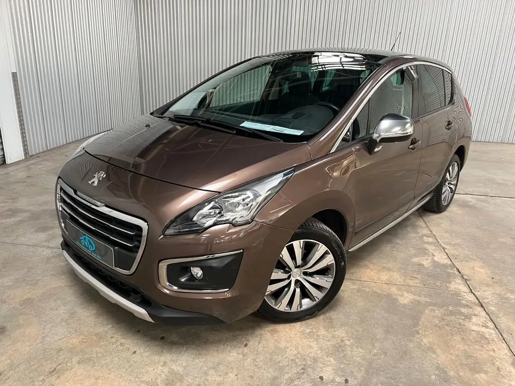 Photo 1 : Peugeot 3008 2015 Essence