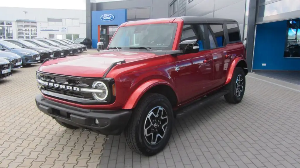 Photo 1 : Ford Bronco 2024 Petrol