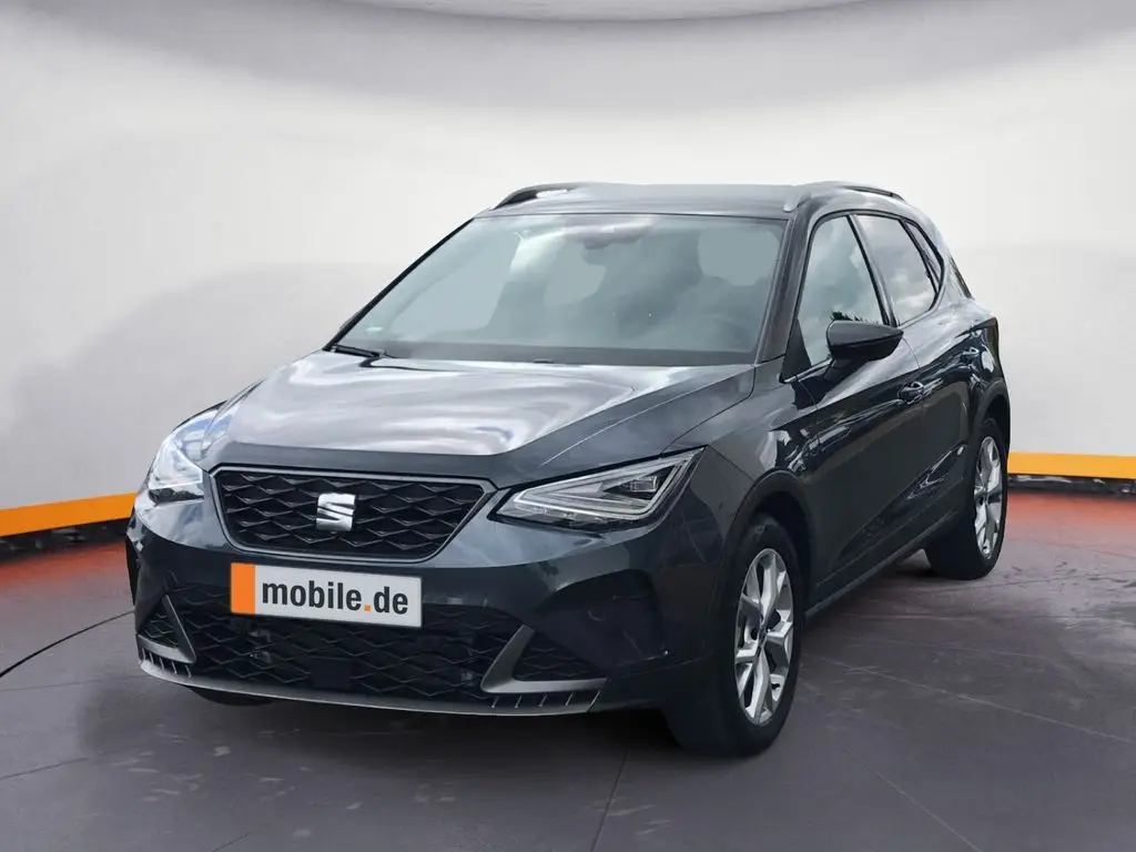 Photo 1 : Seat Arona 2024 Essence