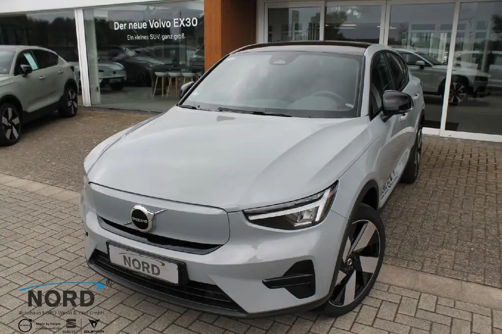 Photo 1 : Volvo C40 2024 Non renseigné