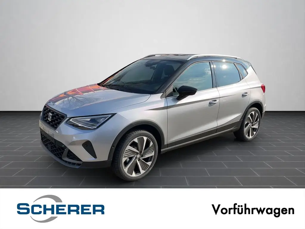 Photo 1 : Seat Arona 2024 Petrol