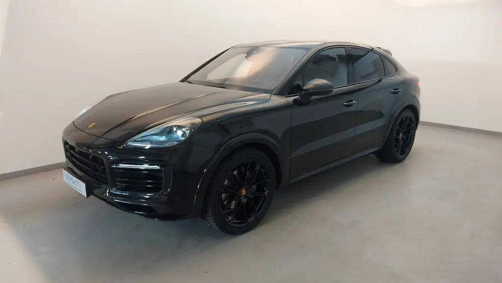 Photo 1 : Porsche Cayenne 2023 Essence