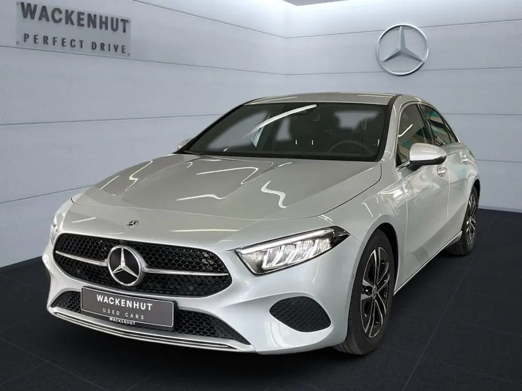 Photo 1 : Mercedes-benz Classe A 2023 Essence