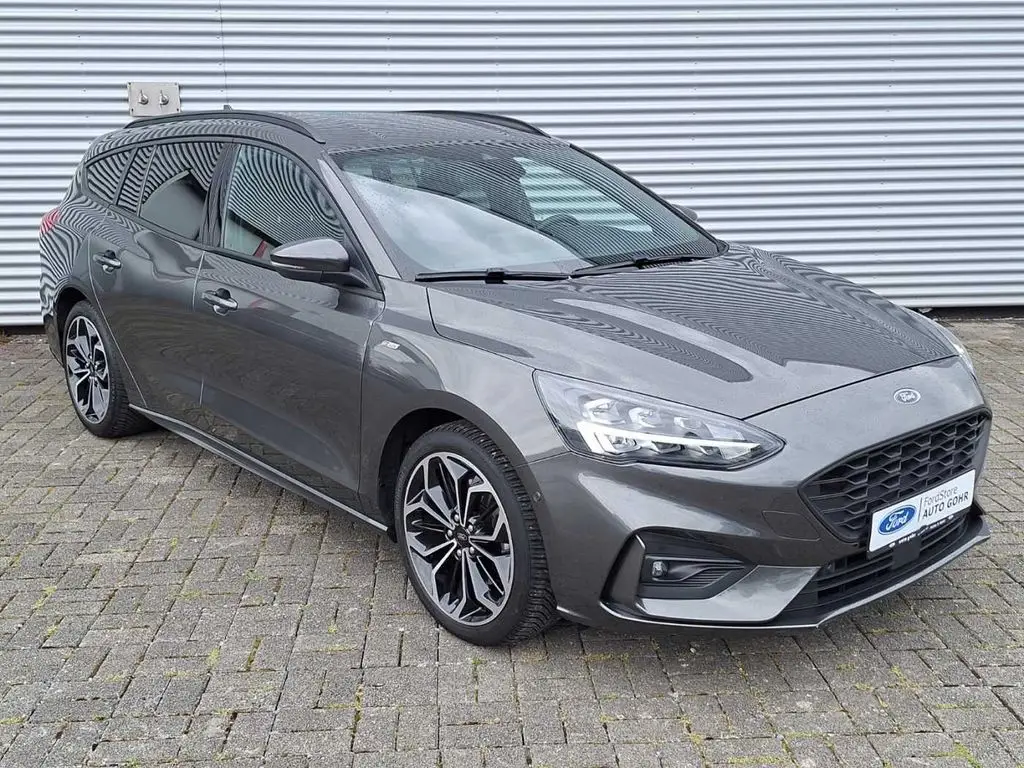 Photo 1 : Ford Focus 2020 Petrol