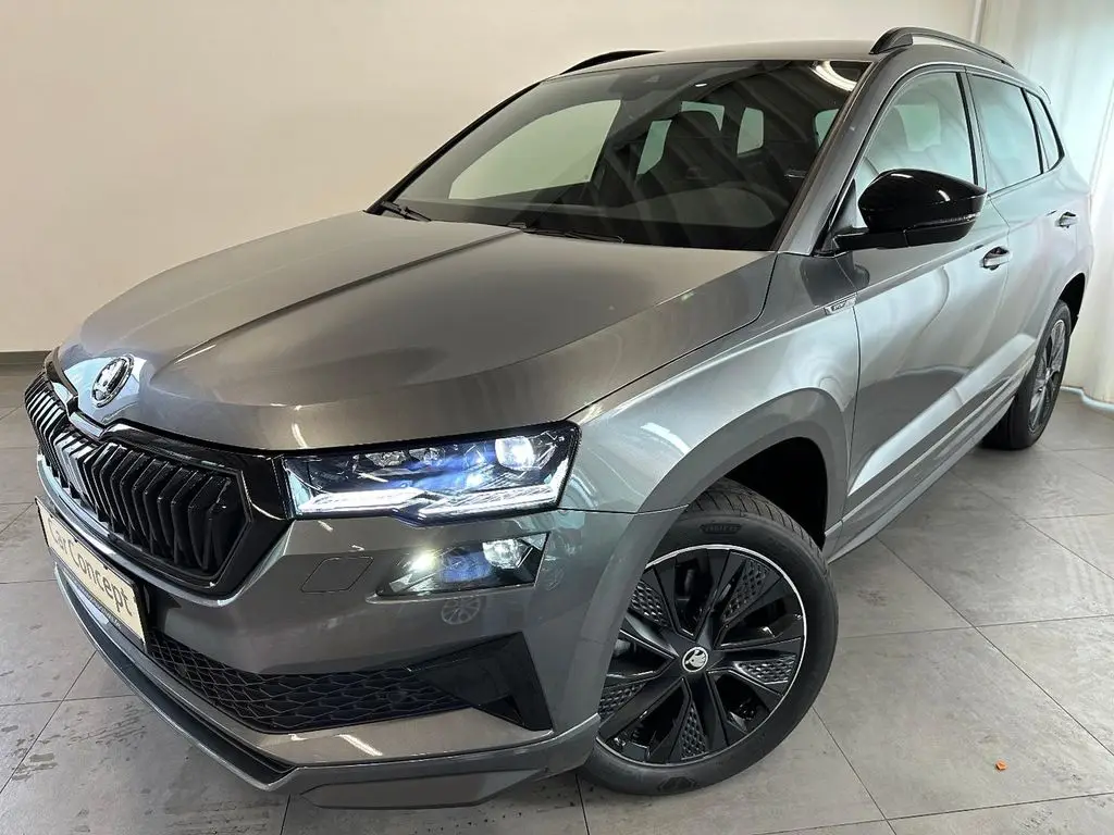 Photo 1 : Skoda Karoq 2024 Essence