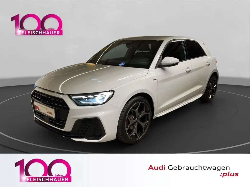 Photo 1 : Audi A1 2023 Essence