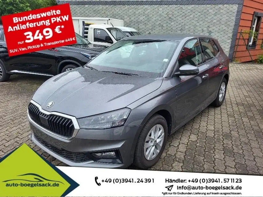 Photo 1 : Skoda Fabia 2023 Petrol