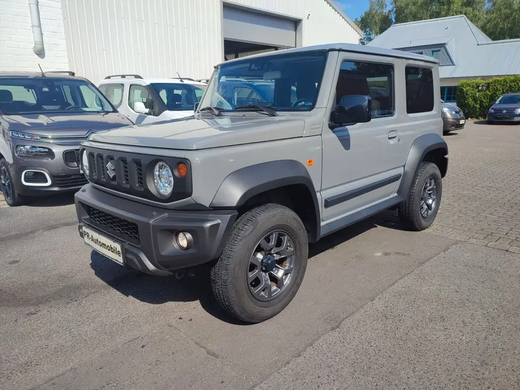 Photo 1 : Suzuki Jimny 2020 Petrol