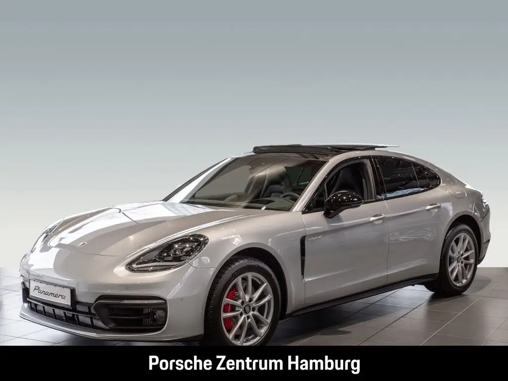 Photo 1 : Porsche Panamera 2023 Hybrid