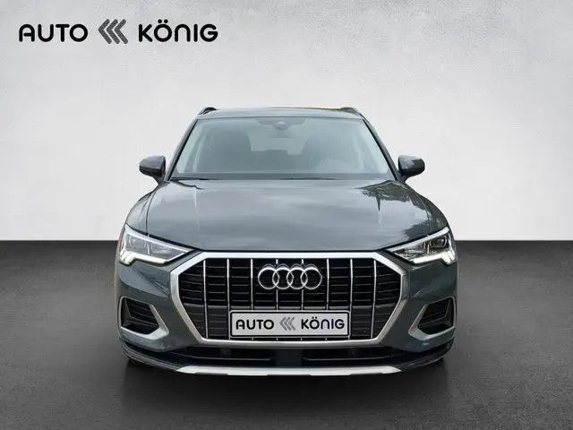 Photo 1 : Audi Q3 2021 Petrol