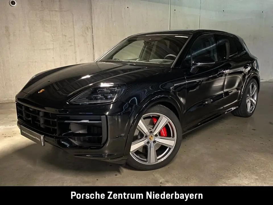 Photo 1 : Porsche Cayenne 2024 Essence