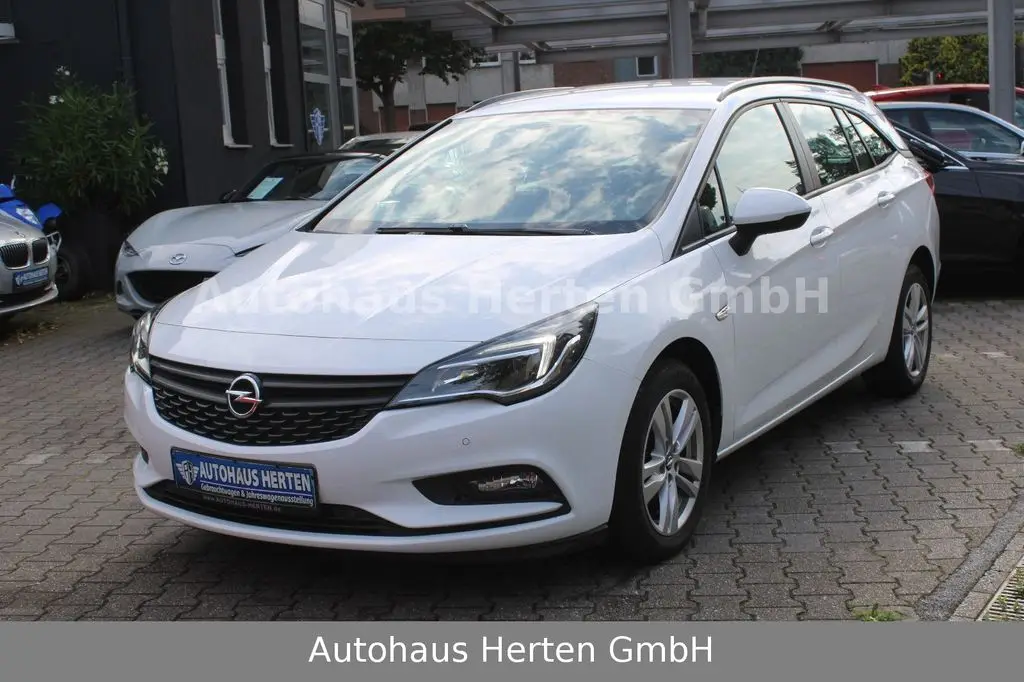 Photo 1 : Opel Astra 2017 Diesel