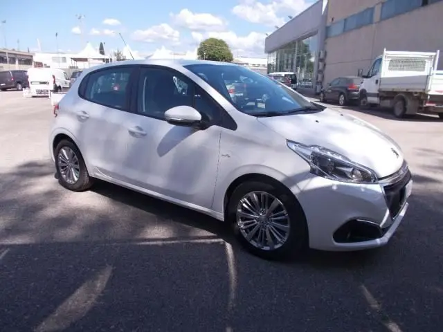 Photo 1 : Peugeot 208 2019 Diesel