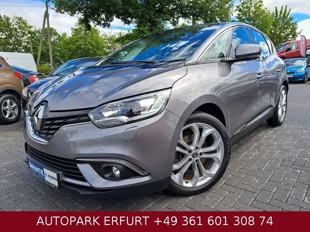 Photo 1 : Renault Scenic 2018 Essence