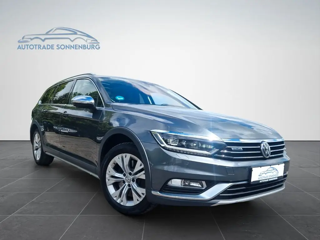 Photo 1 : Volkswagen Passat 2016 Diesel