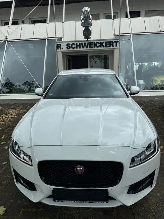 Photo 1 : Jaguar Xf 2017 Essence