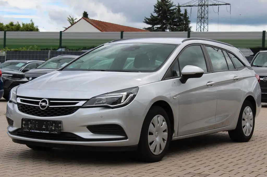 Photo 1 : Opel Astra 2018 Diesel