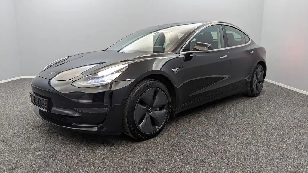 Photo 1 : Tesla Model 3 2020 Non renseigné