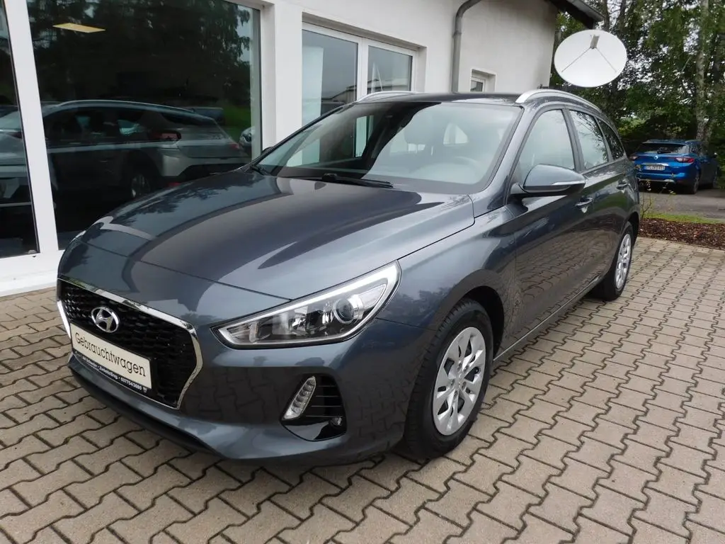 Photo 1 : Hyundai I30 2017 Petrol