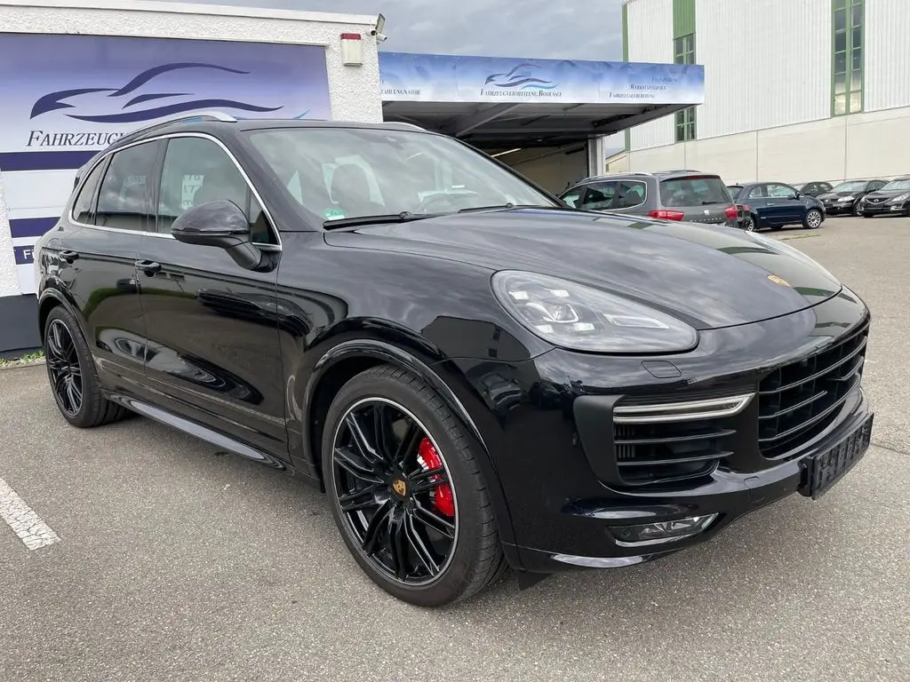 Photo 1 : Porsche Cayenne 2016 Essence