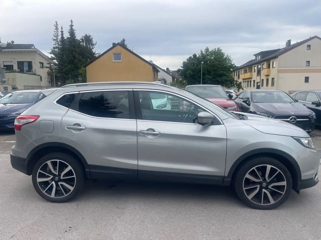 Photo 1 : Nissan Qashqai 2016 Diesel