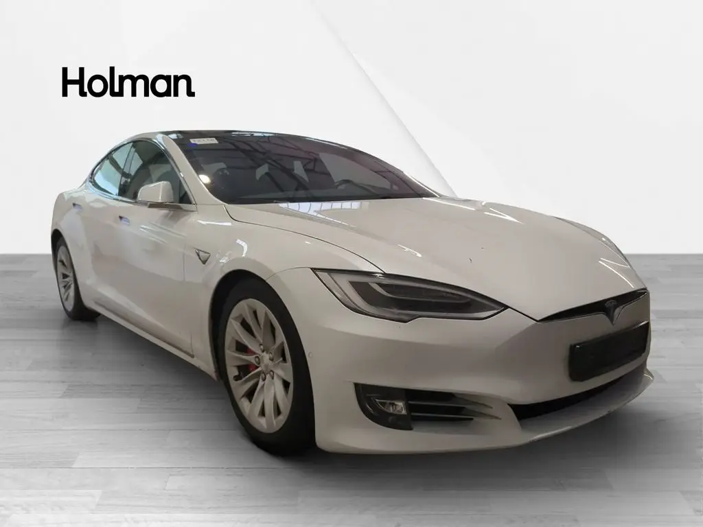 Photo 1 : Tesla Model S 2020 Non renseigné