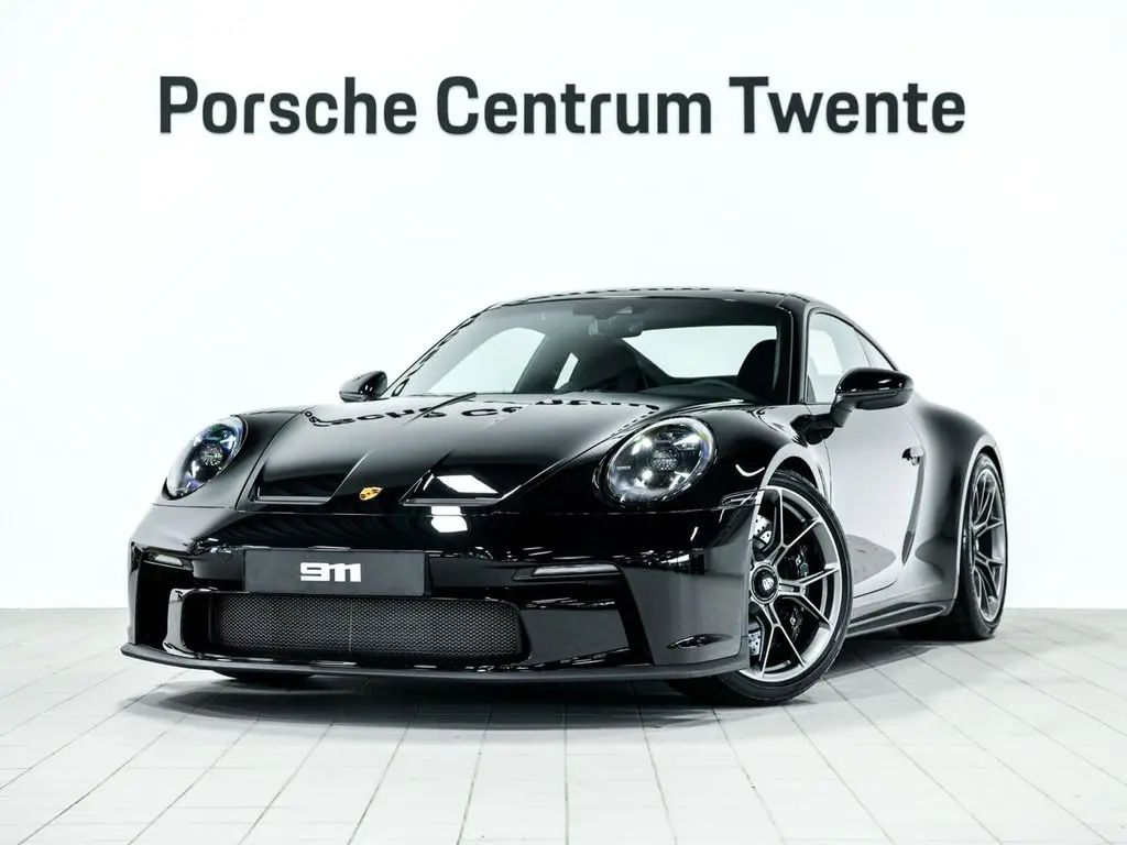 Photo 1 : Porsche 992 2022 Essence