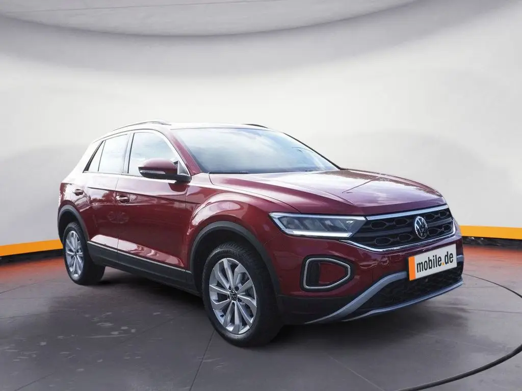 Photo 1 : Volkswagen T-roc 2023 Petrol