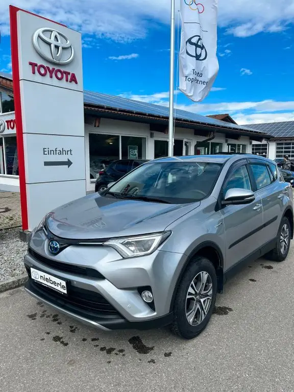 Photo 1 : Toyota Rav4 2017 Hybride