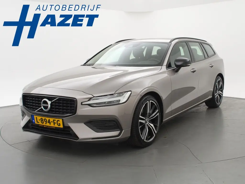 Photo 1 : Volvo V60 2021 Hybride