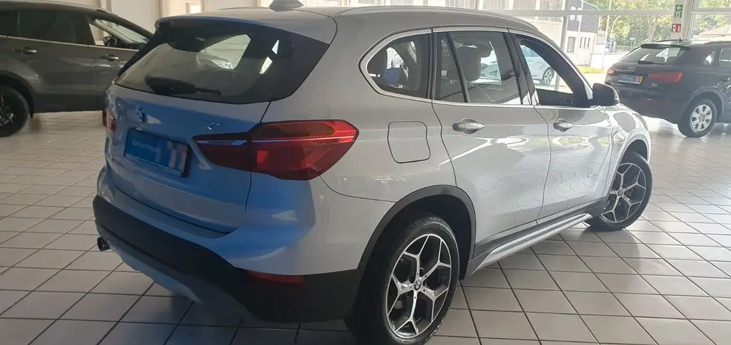 Photo 1 : Bmw X1 2018 Essence