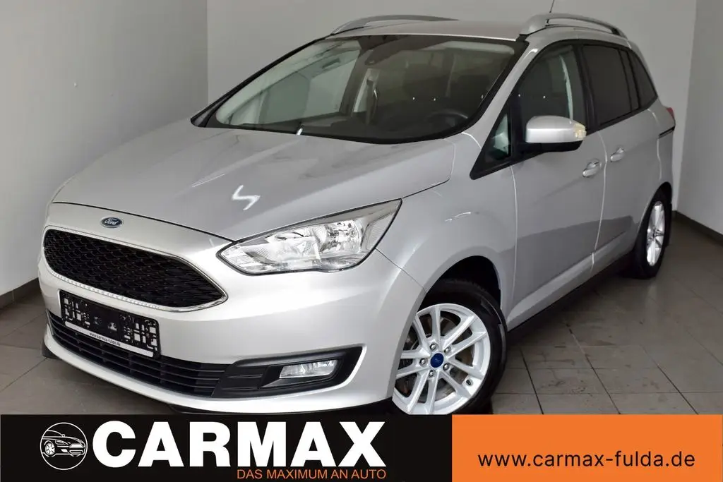 Photo 1 : Ford Grand C-max 2015 Essence