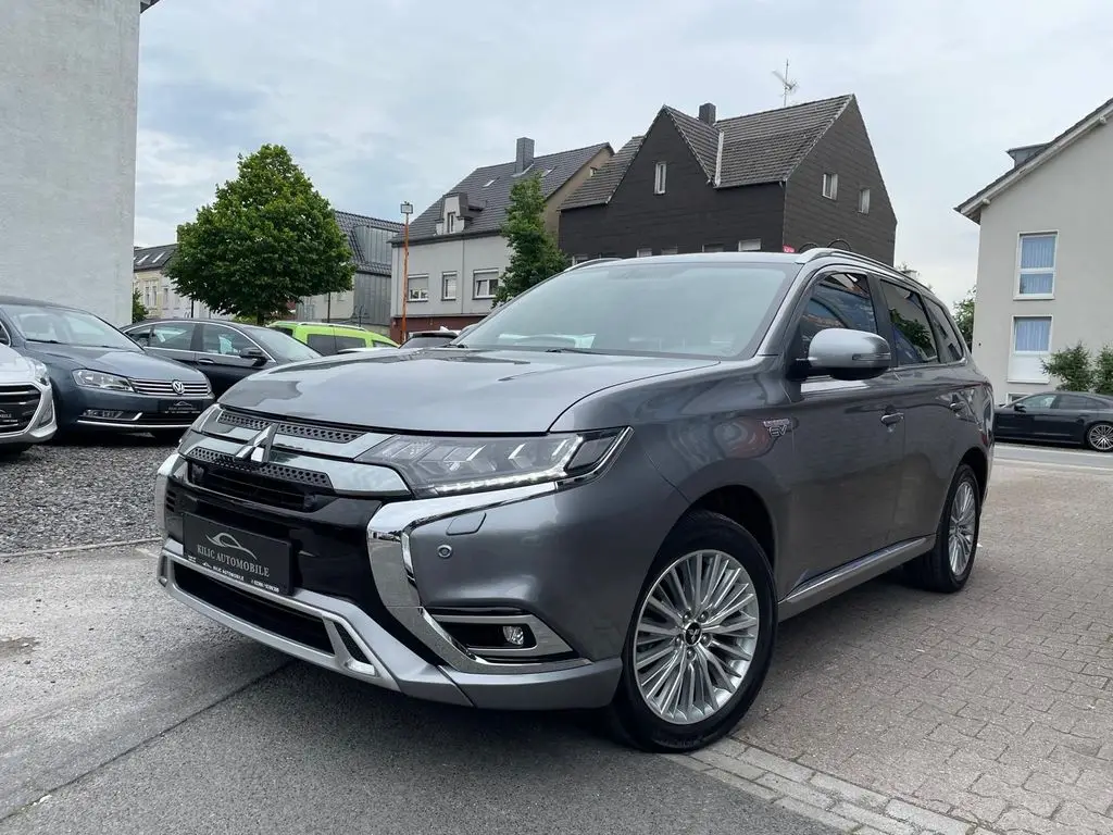 Photo 1 : Mitsubishi Outlander 2019 Hybride