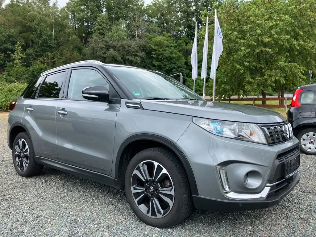 Photo 1 : Suzuki Vitara 2019 Petrol