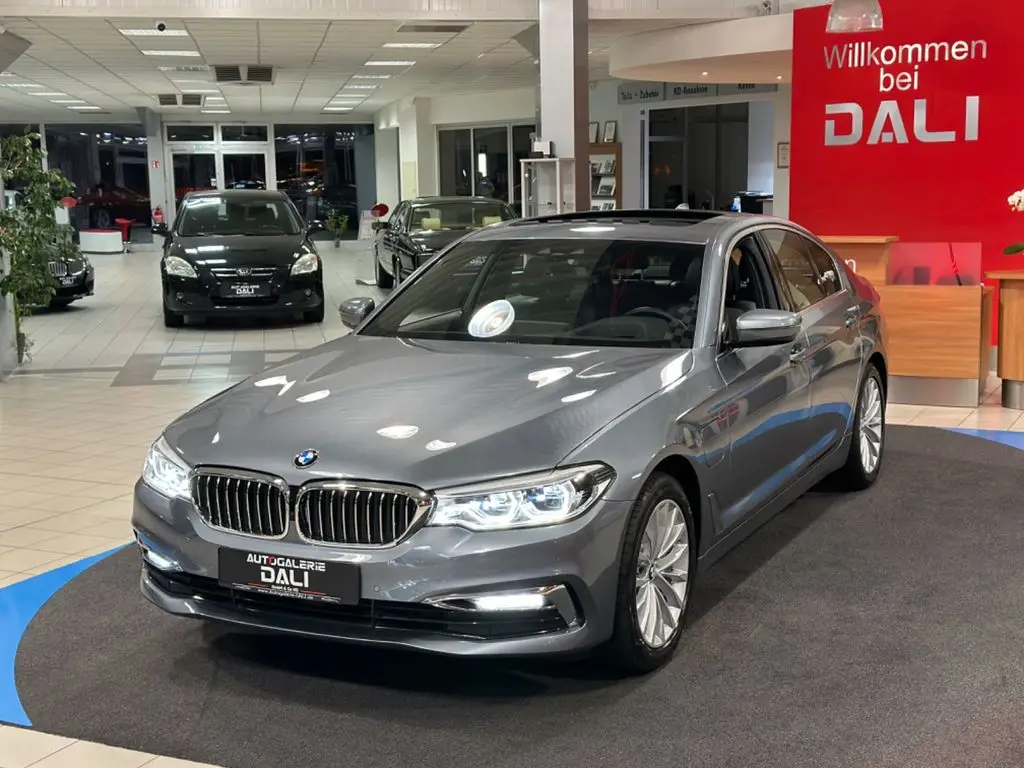 Photo 1 : Bmw Serie 5 2019 Hybrid