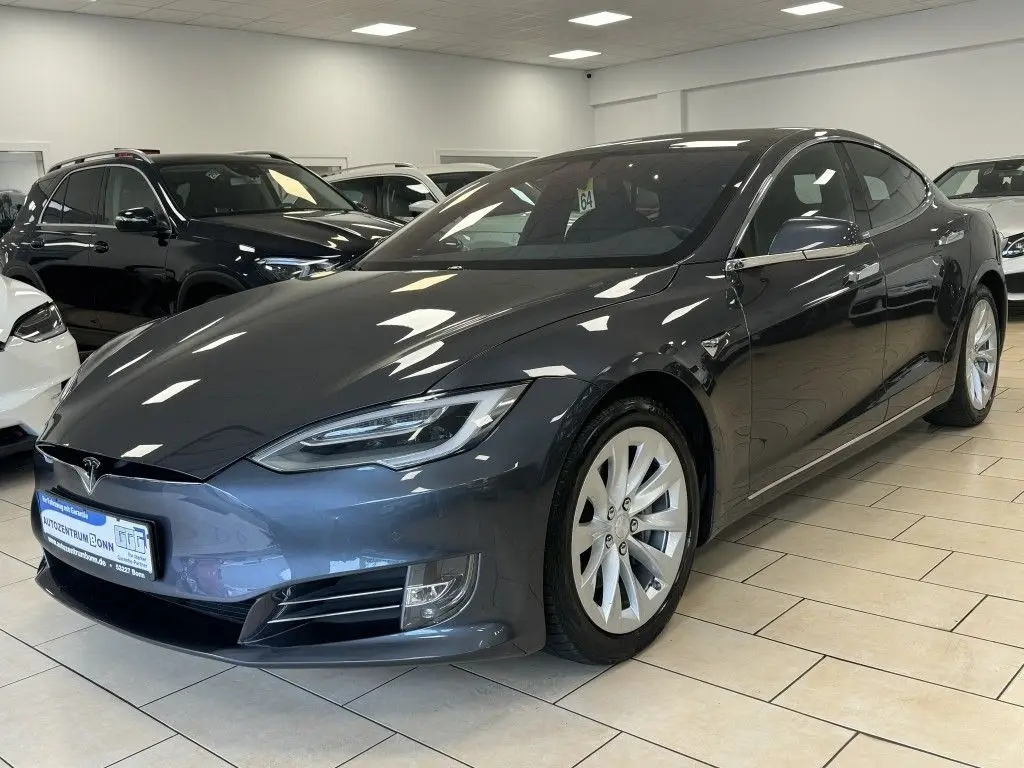 Photo 1 : Tesla Model S 2018 Not specified