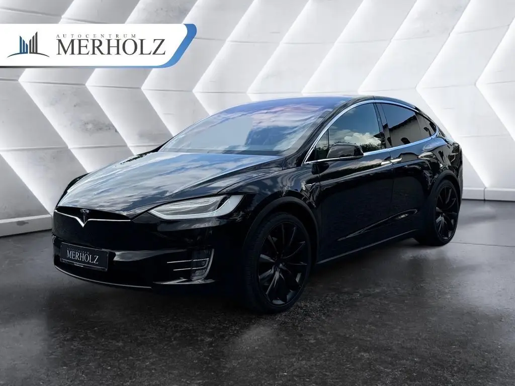 Photo 1 : Tesla Model X 2017 Non renseigné