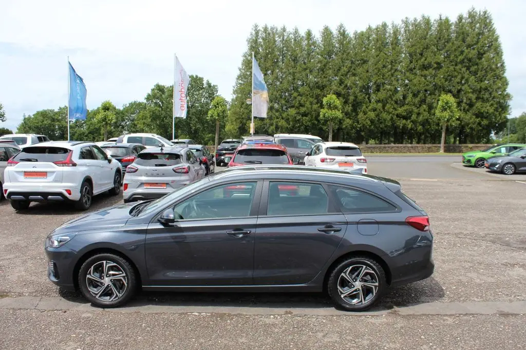 Photo 1 : Hyundai I30 2022 Petrol