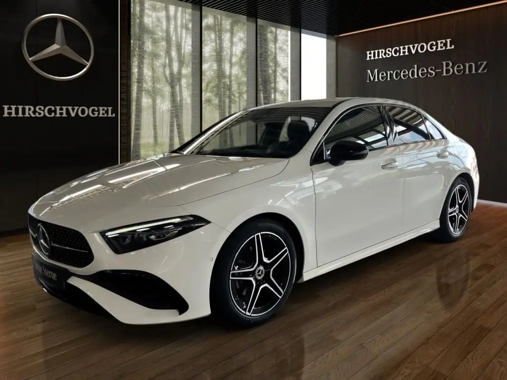 Photo 1 : Mercedes-benz Classe A 2023 Essence