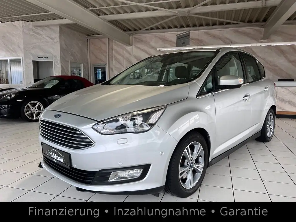 Photo 1 : Ford C-max 2016 Petrol