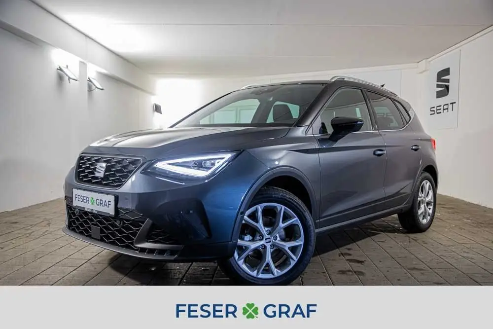 Photo 1 : Seat Arona 2023 Petrol