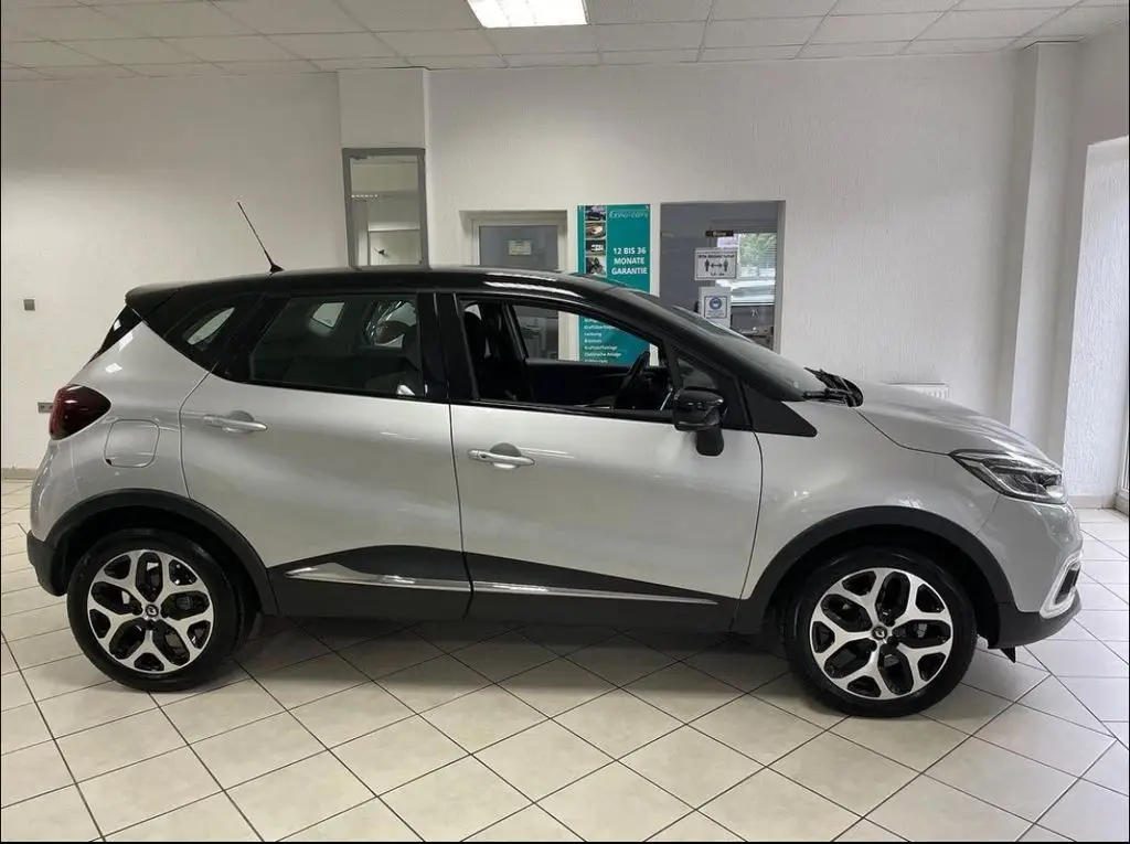 Photo 1 : Renault Captur 2018 Essence