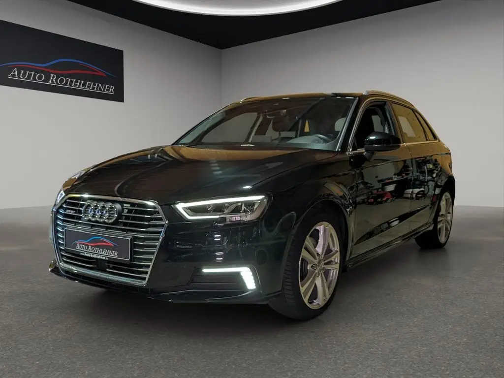 Photo 1 : Audi A3 2020 Hybride