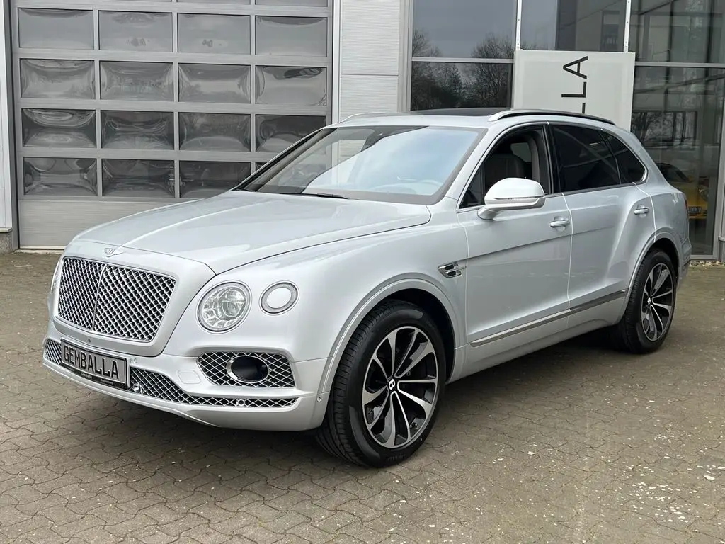 Photo 1 : Bentley Bentayga 2017 Essence