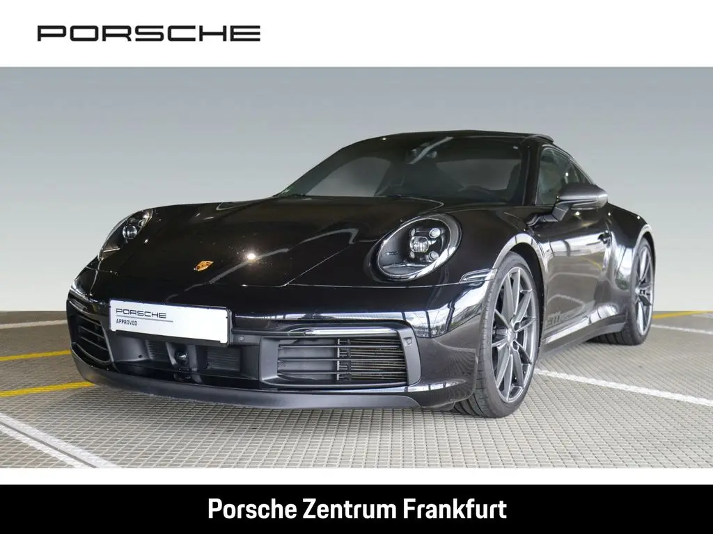 Photo 1 : Porsche 992 2023 Essence