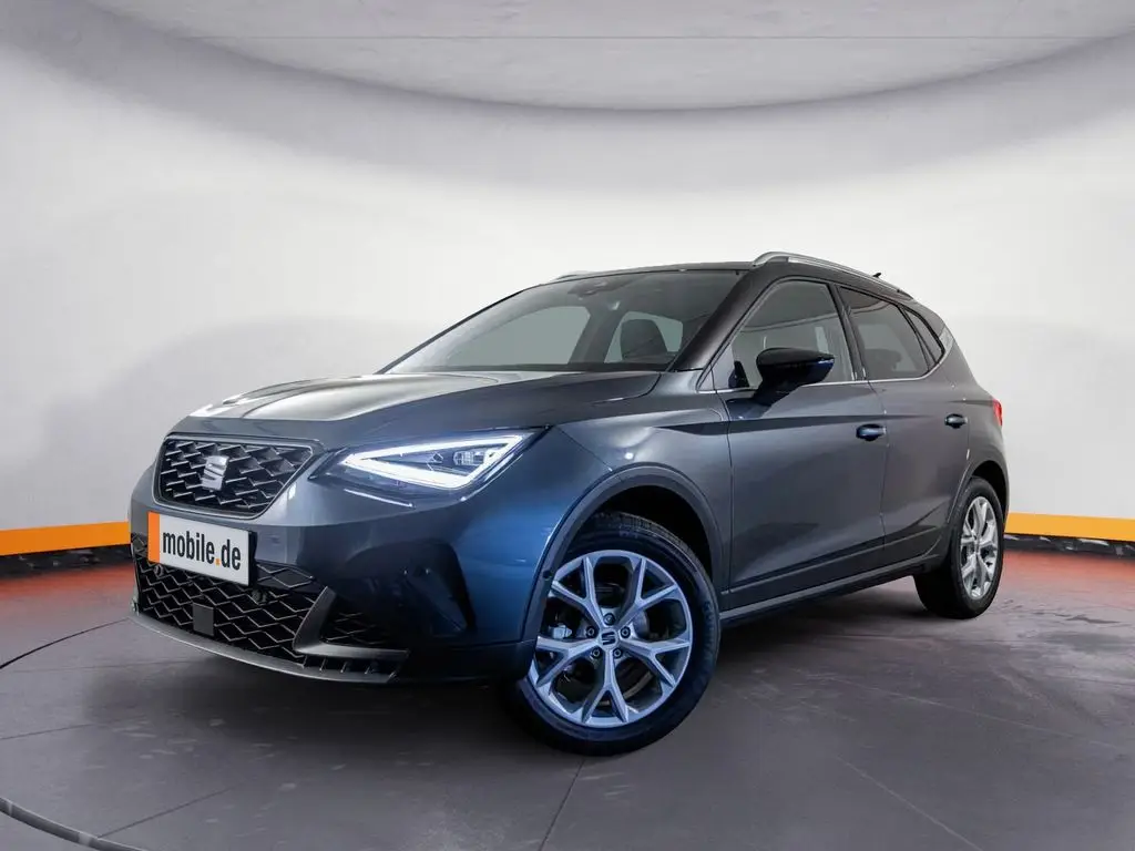 Photo 1 : Seat Arona 2023 Petrol