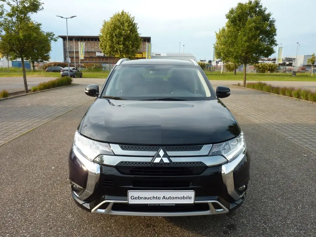 Photo 1 : Mitsubishi Outlander 2020 Hybrid