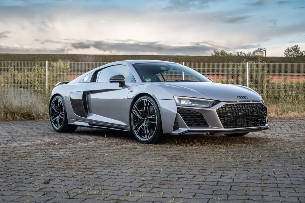 Photo 1 : Audi R8 2023 Petrol