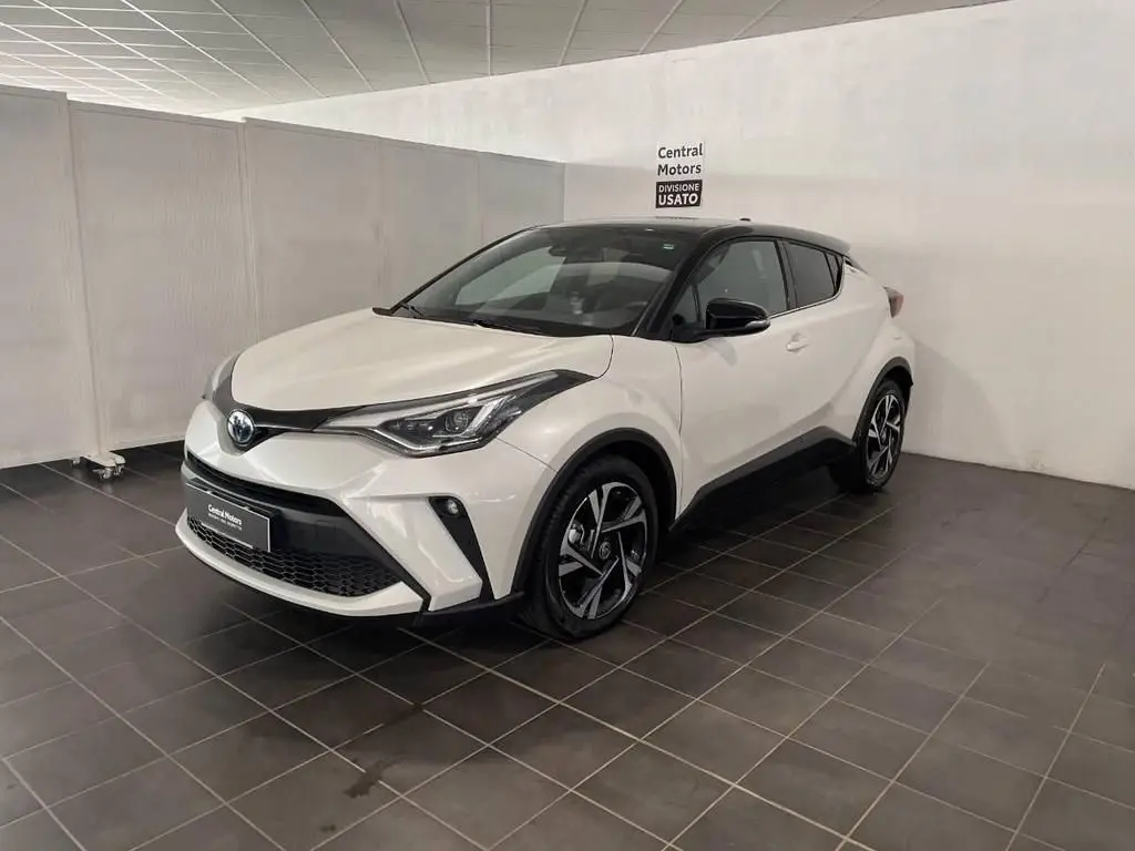 Photo 1 : Toyota C-hr 2022 Hybrid